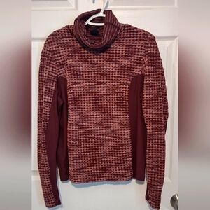 NikePro Hyperwarm Turtleneck Athletic Top 1x